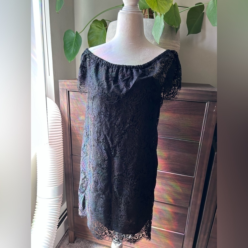 Madewell navy blue lace dress/ off the shoulder